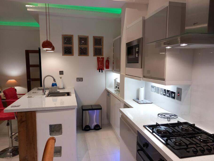 Luxury Holiday Home, Near Beach Southend-on-Sea Dış mekan fotoğraf
